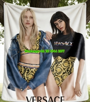 Versace Black Gold Barocco Print Flannel Sofa Throw Blanket IMG_1639